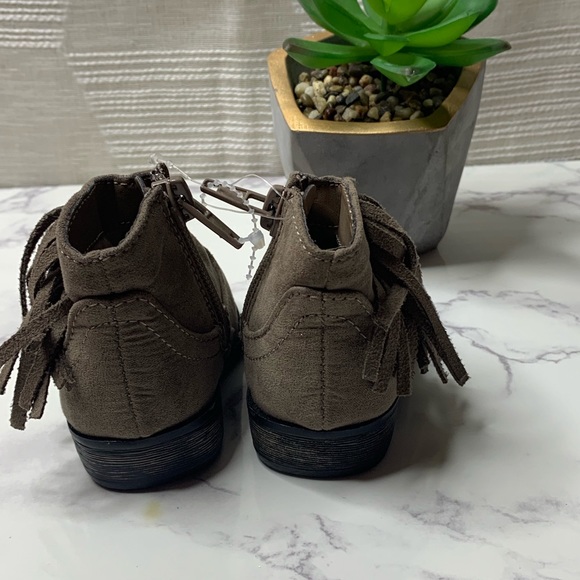 Brown baby boots - Picture 2 of 6